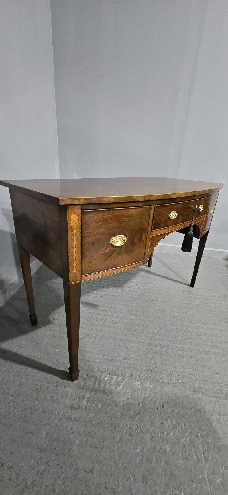 Georgian Mahogany Sideboard of Small Proportions